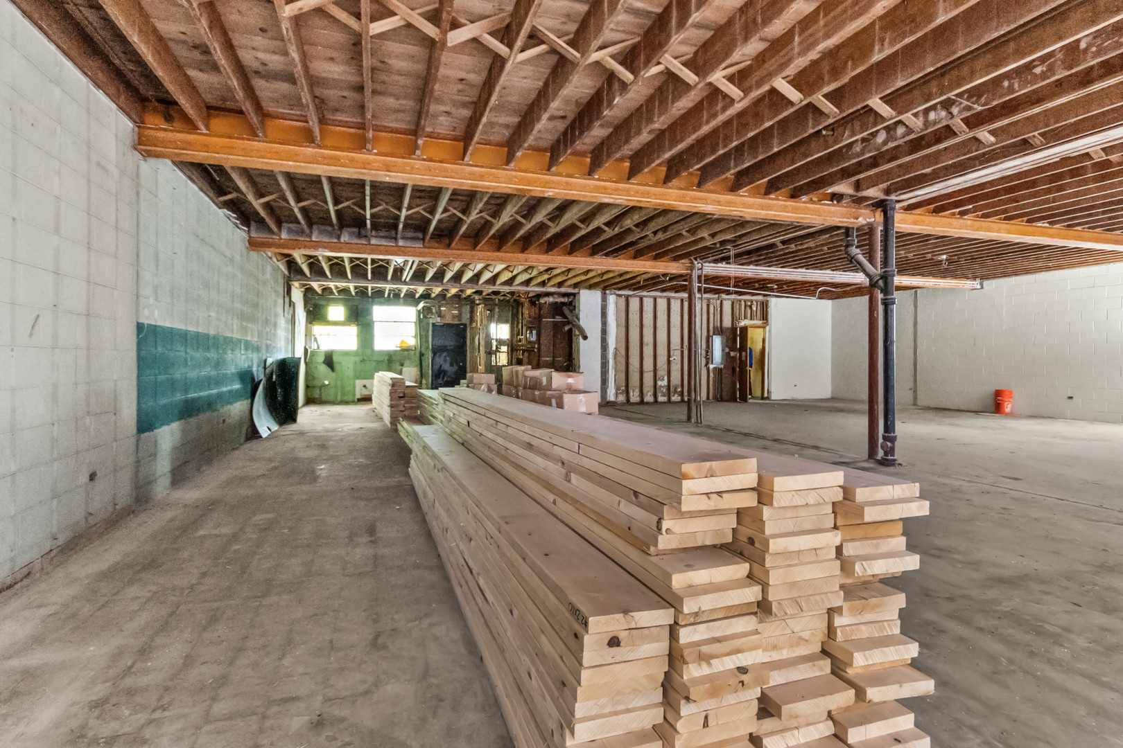 2544 East 83rd Street Chicago IL 60617