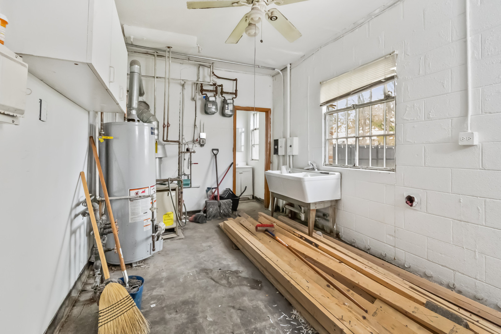2544 East 83rd Street Chicago IL 60617
