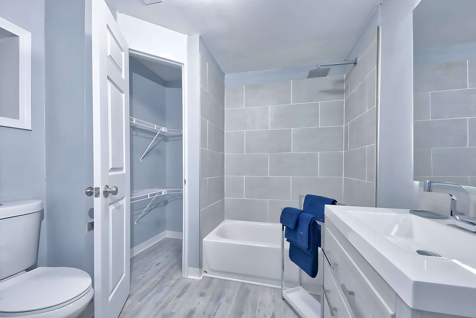 460 West 28th Place Chicago IL 60616