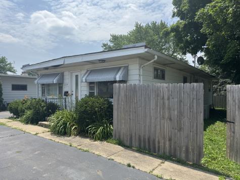 227 Sycamore Road Genoa IL 60135