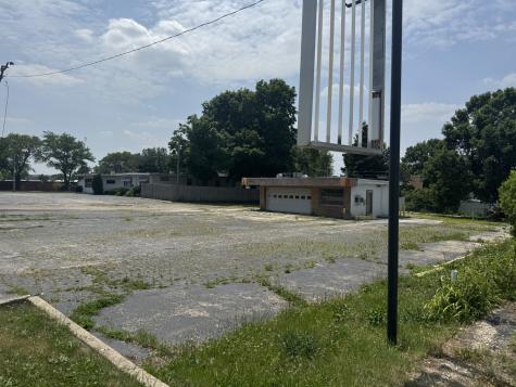 227 Sycamore Road Genoa IL 60135