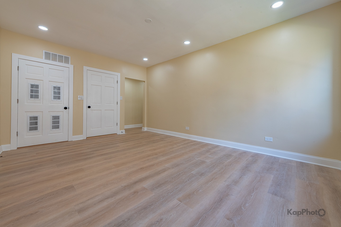 7727 South Carpenter Street Chicago IL 60620