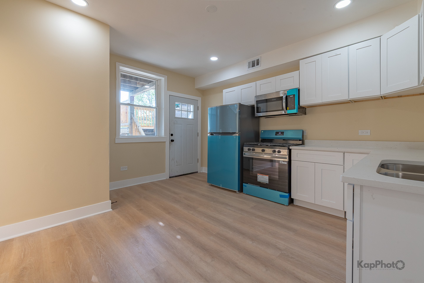 7727 South Carpenter Street Chicago IL 60620