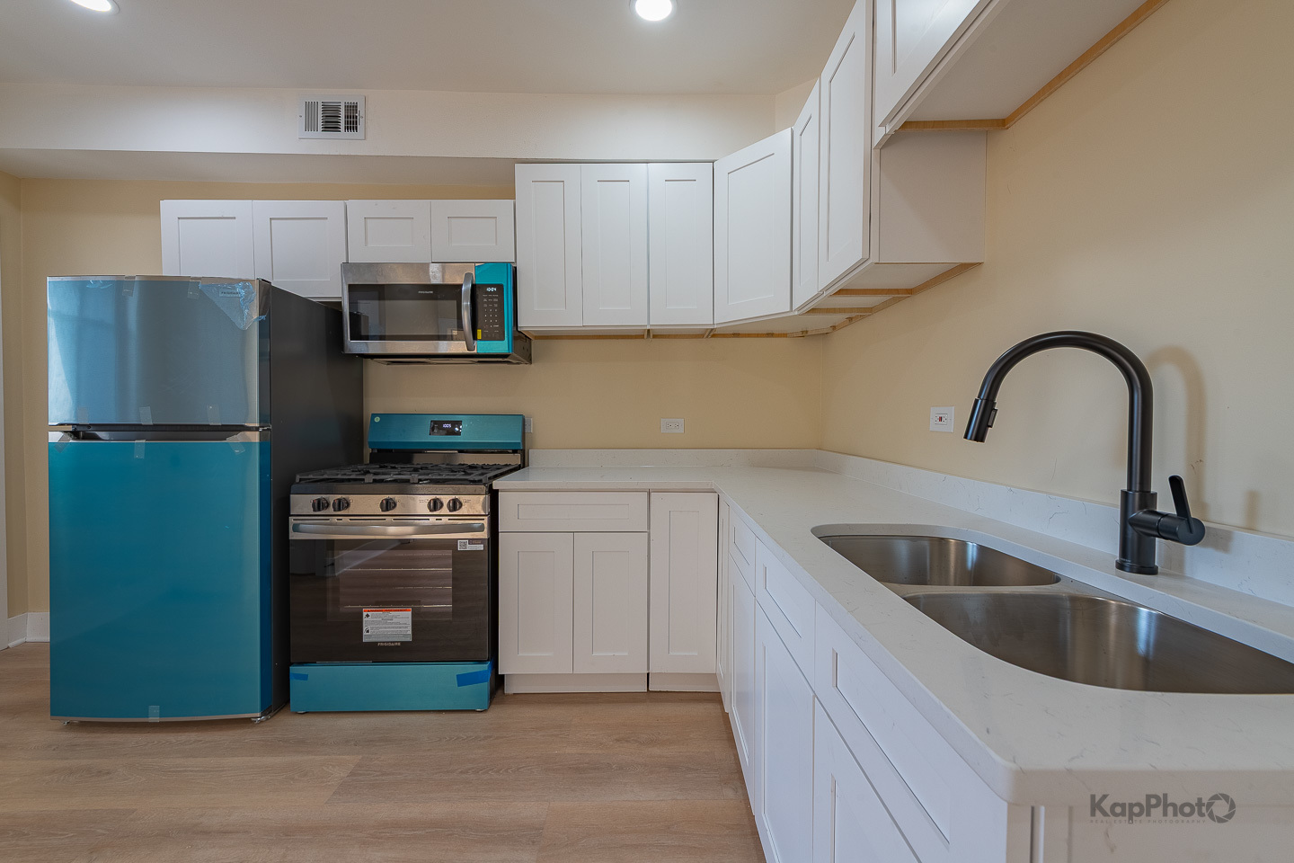 7727 South Carpenter Street Chicago IL 60620