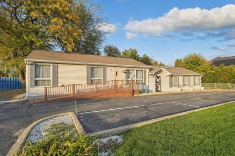 1S221 Summit Avenue Oakbrook Terrace IL 60181