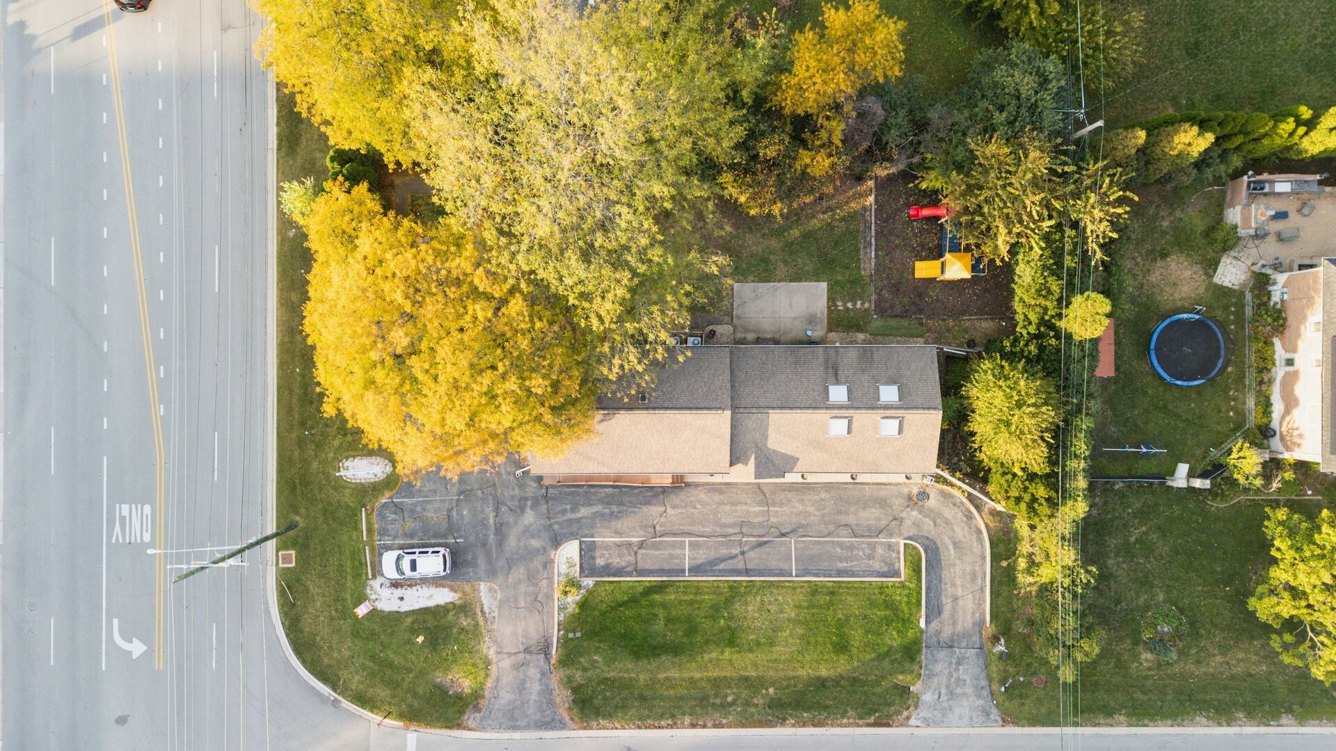 1S221 Summit Avenue Oakbrook Terrace IL 60181