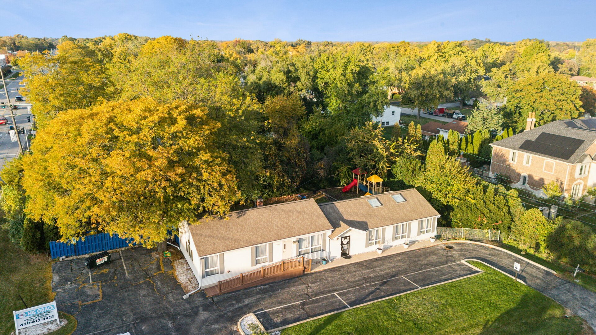 1S221 Summit Avenue Oakbrook Terrace IL 60181