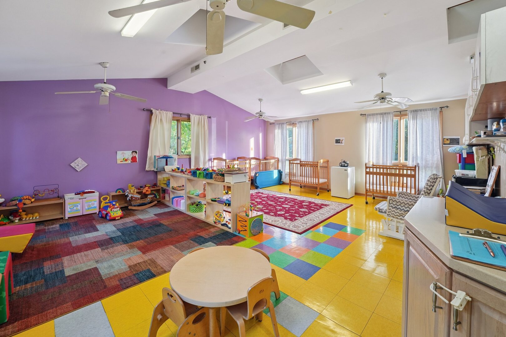 1S221 Summit Avenue Oakbrook Terrace IL 60181