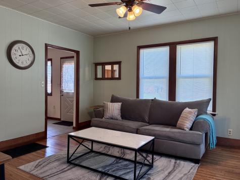 122 West Page Street Sycamore IL 60178