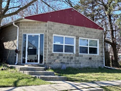 122 West Page Street Sycamore IL 60178