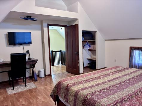 122 West Page Street Sycamore IL 60178