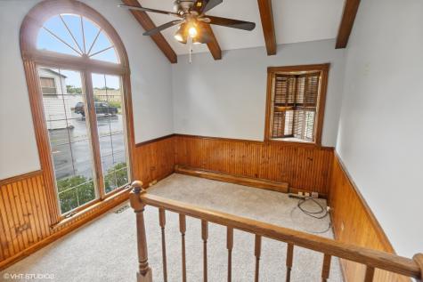 438 North Hough Street Barrington IL 60010