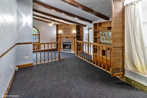 438 North Hough Street Barrington IL 60010