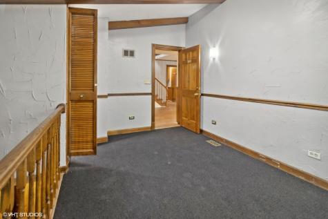 438 North Hough Street Barrington IL 60010