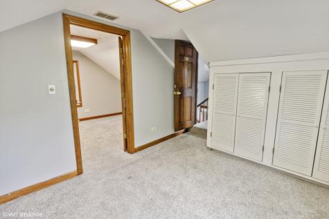438 North Hough Street Barrington IL 60010