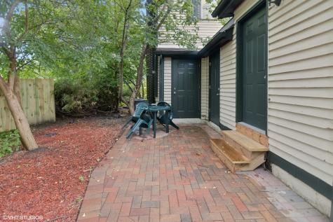 438 North Hough Street Barrington IL 60010
