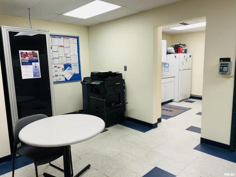 524 15TH Street Moline IL 61265