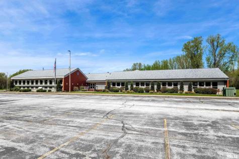 479 27TH Street East Moline IL 61244