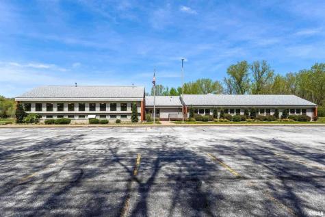 479 27TH Street East Moline IL 61244
