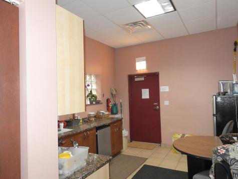 8130 North Milwaukee Avenue Niles IL 60714