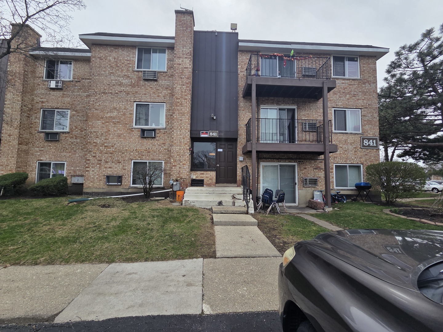 841 West College Boulevard Addison IL 60101