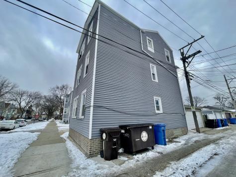 4155 West Roscoe Street Chicago IL 60641