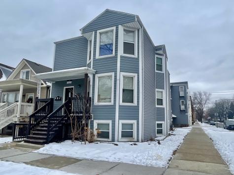 4155 West Roscoe Street Chicago IL 60641