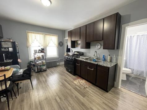 4155 West Roscoe Street Chicago IL 60641