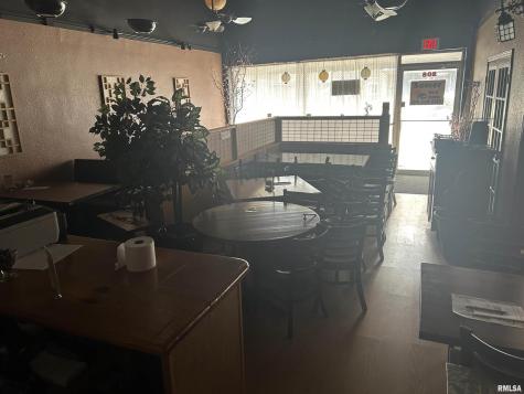 206 East Main Street Salem IL 62881