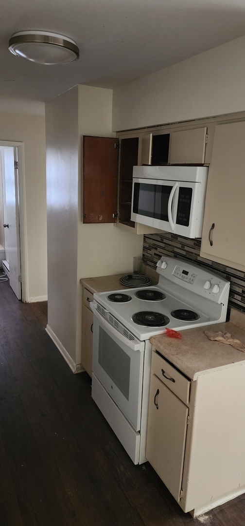 9312 South Halsted Street Chicago IL 60620
