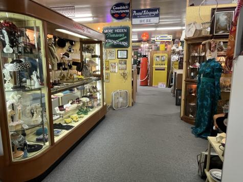890 Lake Avenue Woodstock IL 60098