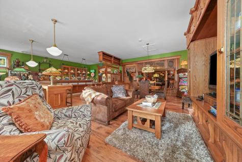 890 Lake Avenue Woodstock IL 60098