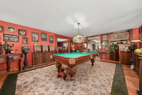 890 Lake Avenue Woodstock IL 60098