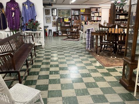 890 Lake Avenue Woodstock IL 60098