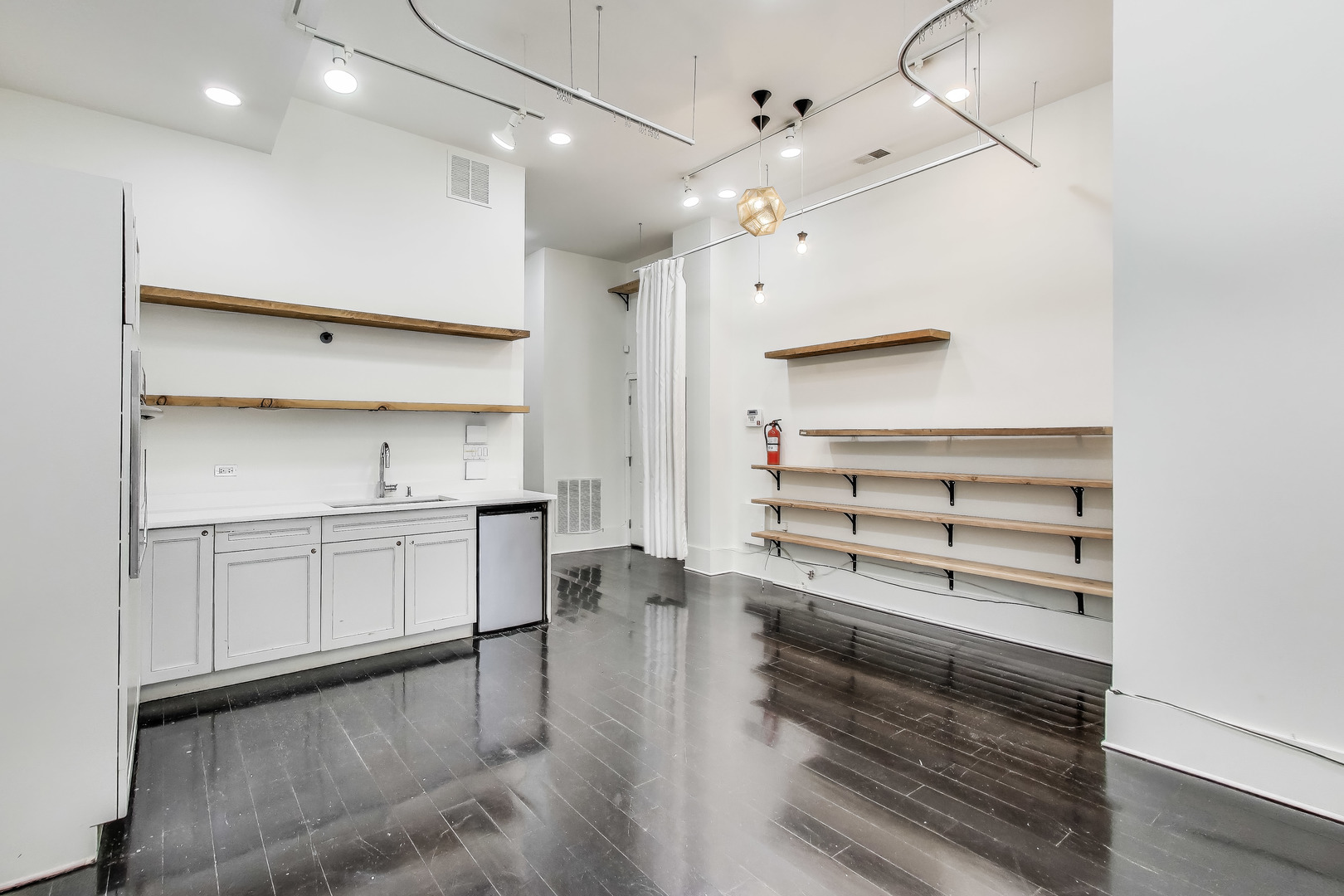 18 East Cullerton Street Chicago IL 60616