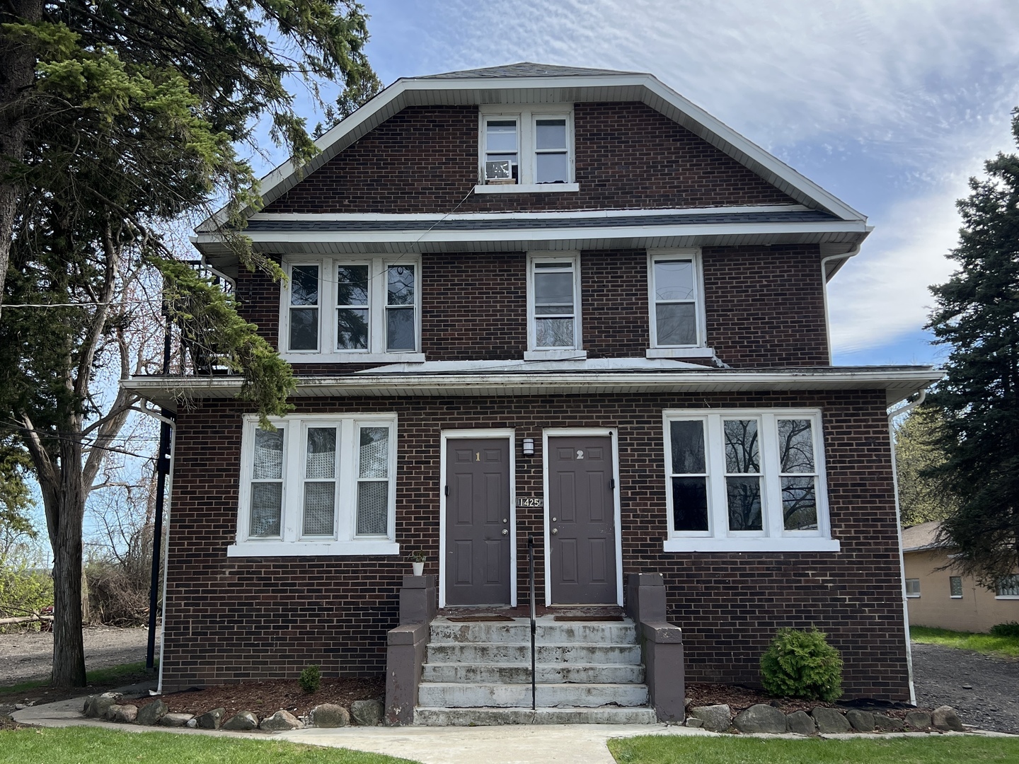 1425 10TH Street Waukegan IL 60085