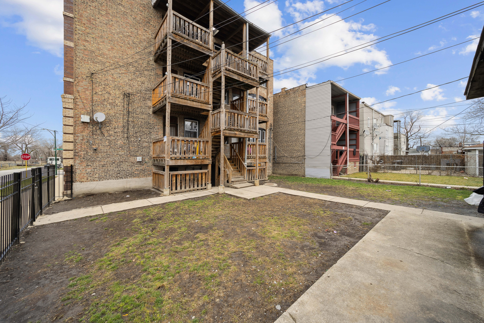 4537 West Congress Parkway Chicago IL 60624
