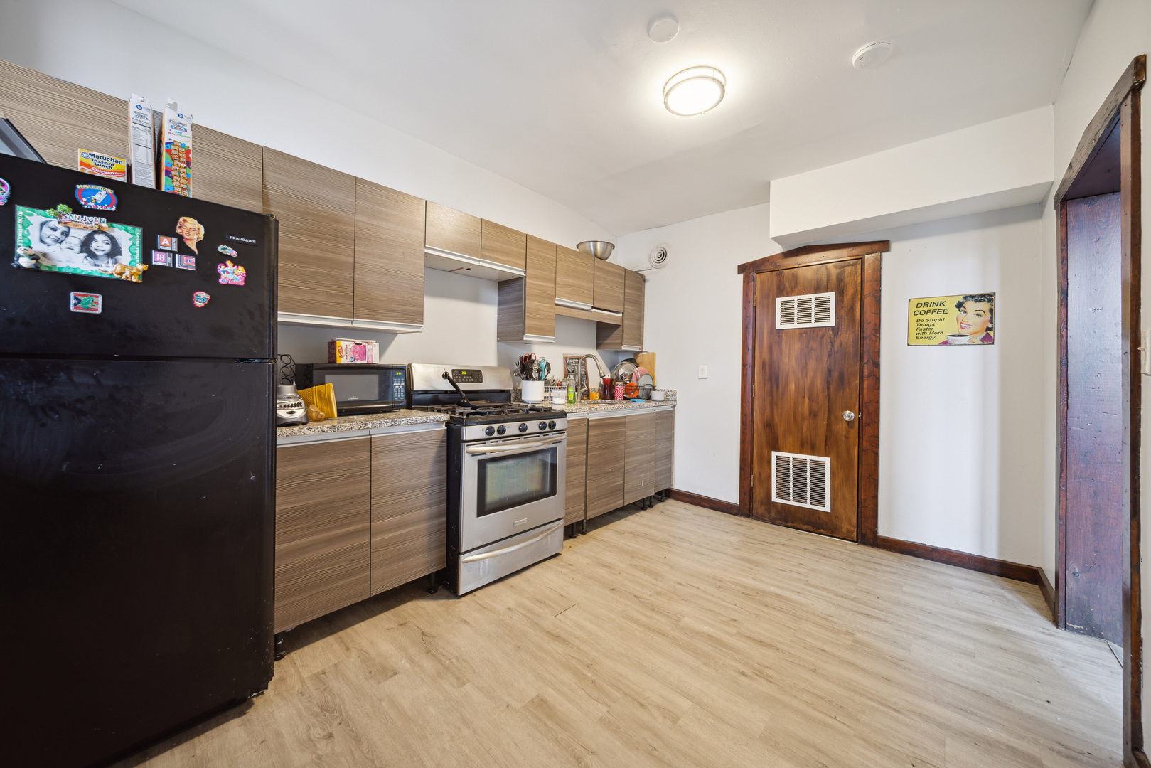 4537 West Congress Parkway Chicago IL 60624