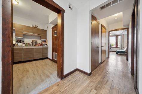 4537 West Congress Parkway Chicago IL 60624
