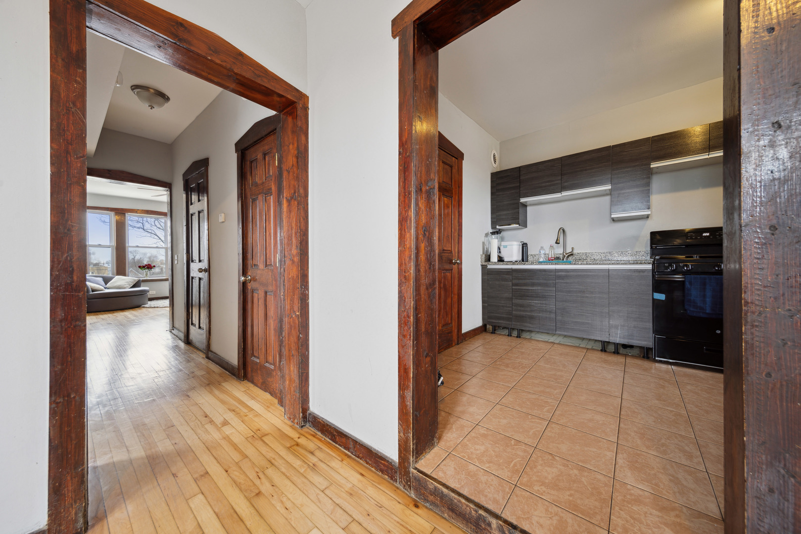 4537 West Congress Parkway Chicago IL 60624