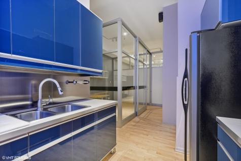 1543 North Larrabee Street Chicago IL 60610