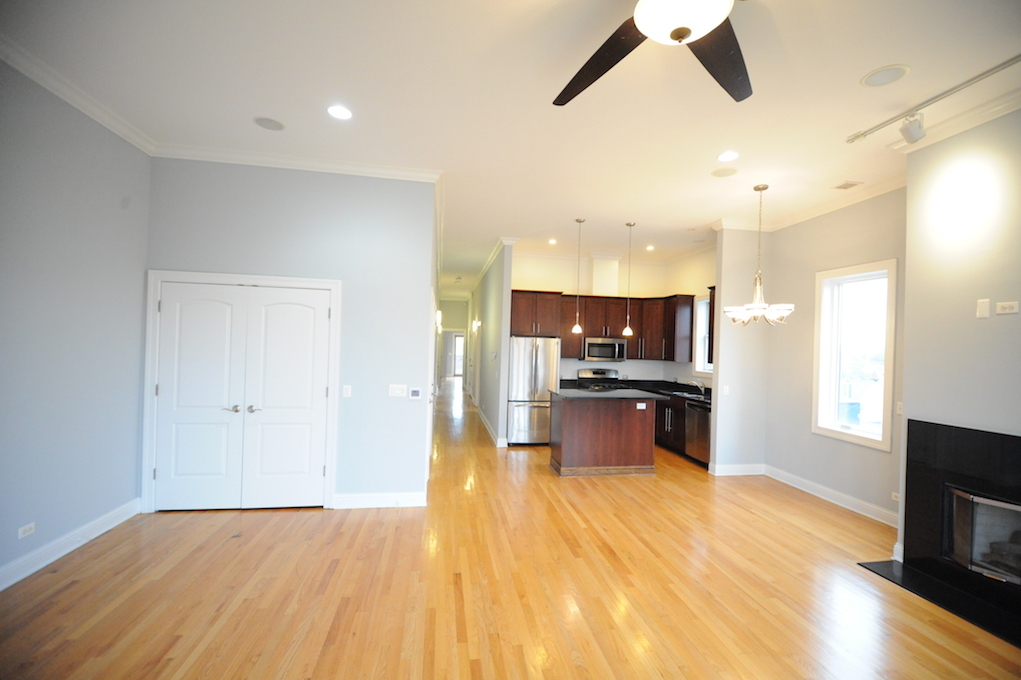 2903 West Irving Park Road Chicago IL 60618