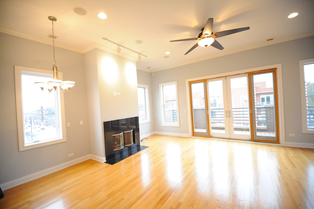 2903 West Irving Park Road Chicago IL 60618