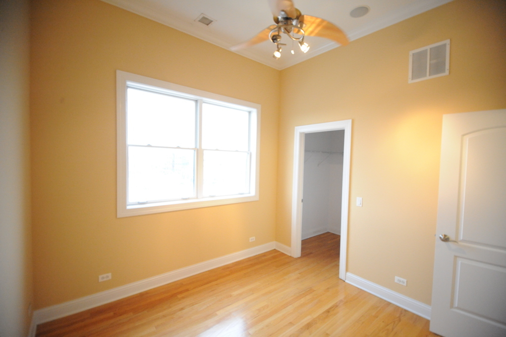 2903 West Irving Park Road Chicago IL 60618