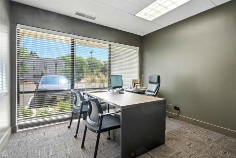 1S280 Summit Avenue Oakbrook Terrace IL 60181