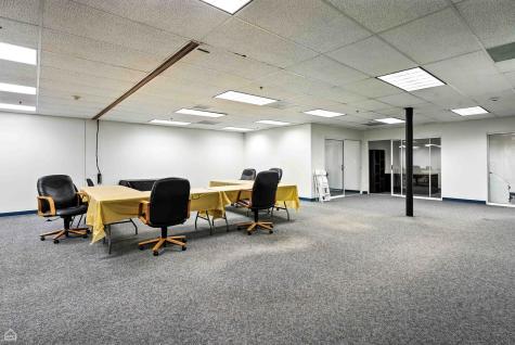 1S280 Summit Avenue Oakbrook Terrace IL 60181