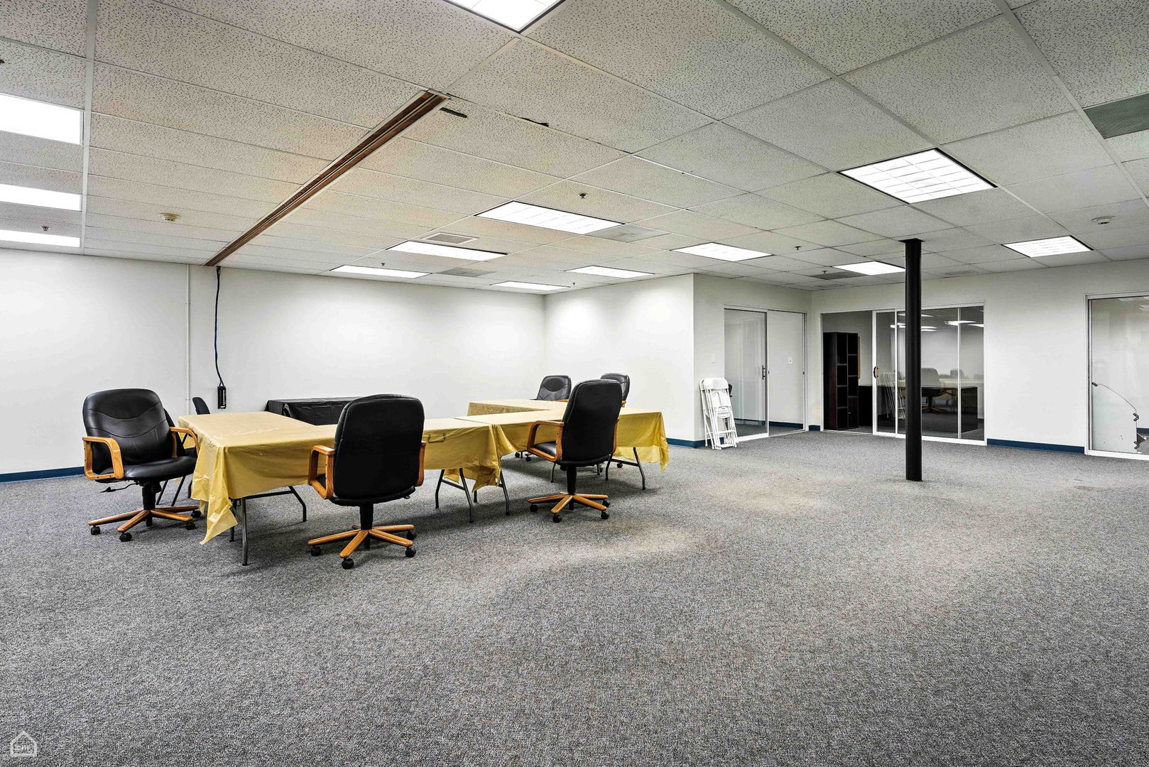 1S280 Summit Avenue Oakbrook Terrace IL 60181