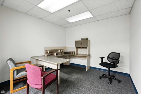 1S280 Summit Avenue Oakbrook Terrace IL 60181