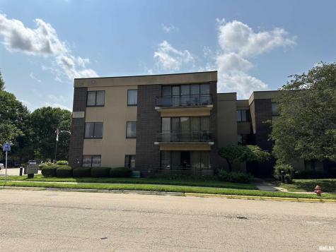 1801 Avenue G Sterling IL 61081