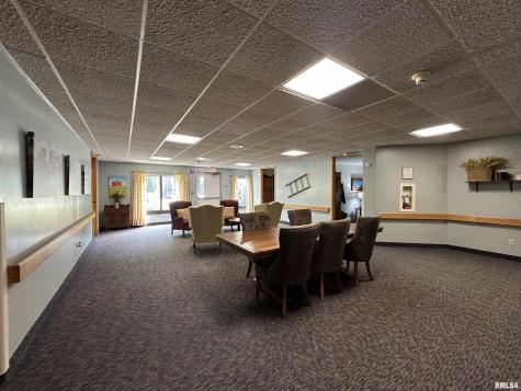1801 Avenue G Sterling IL 61081